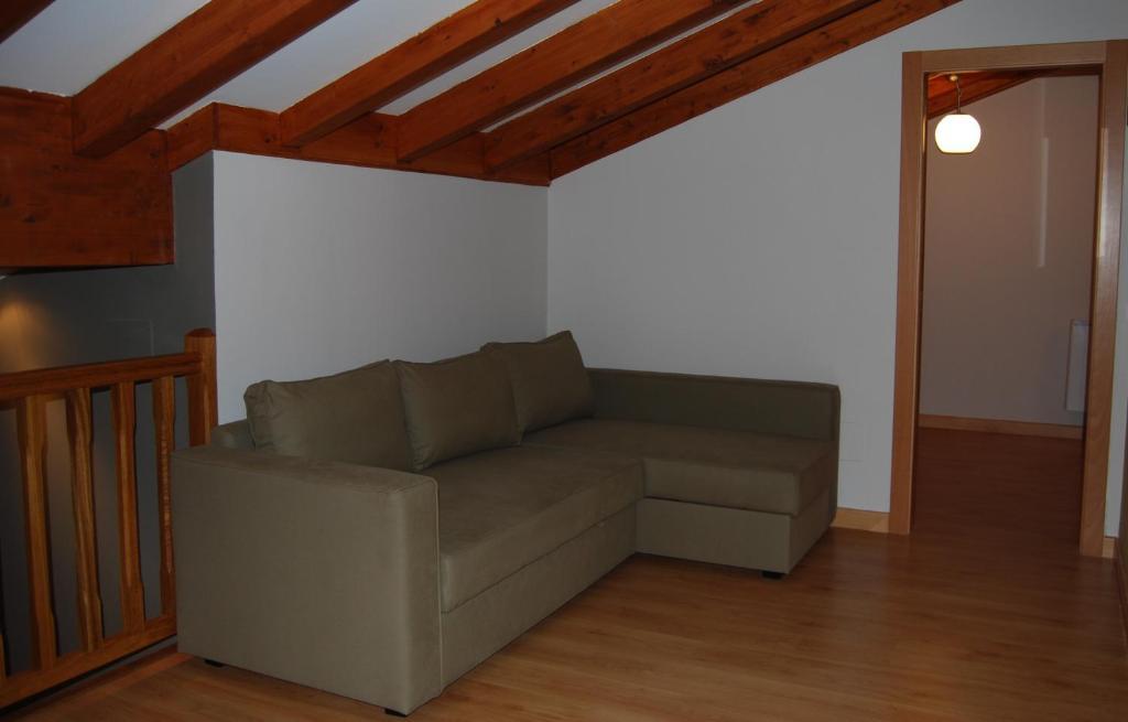 Apartamentos Plaza Mayor يانس الغرفة الصورة