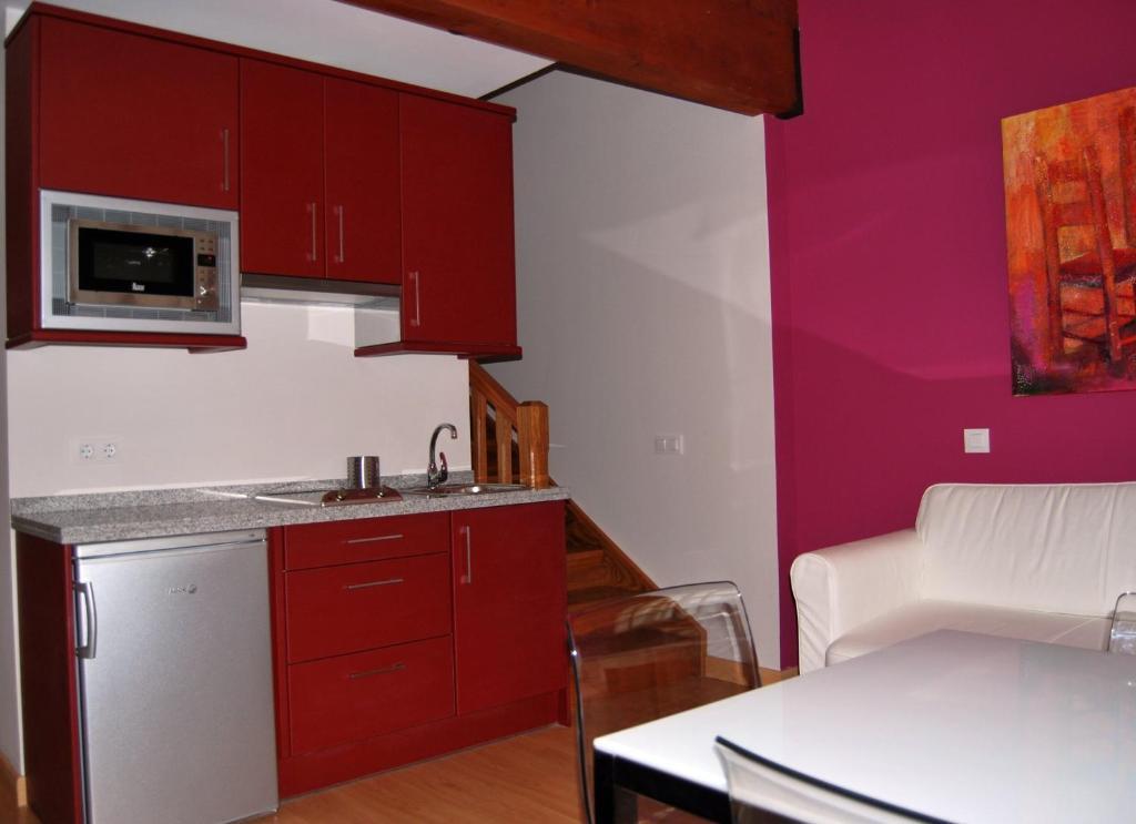 Apartamentos Plaza Mayor يانس الغرفة الصورة